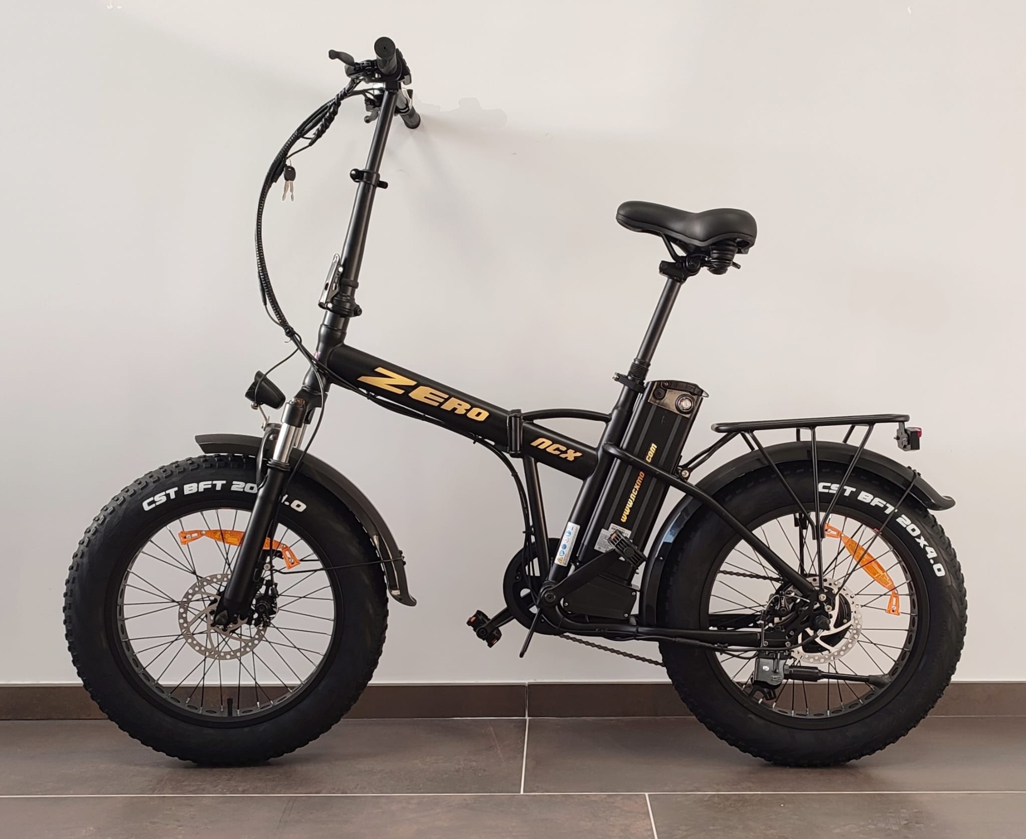 Bicicletta  Elettrica Zero pro 250w 36v Ruote 20" Sport Design