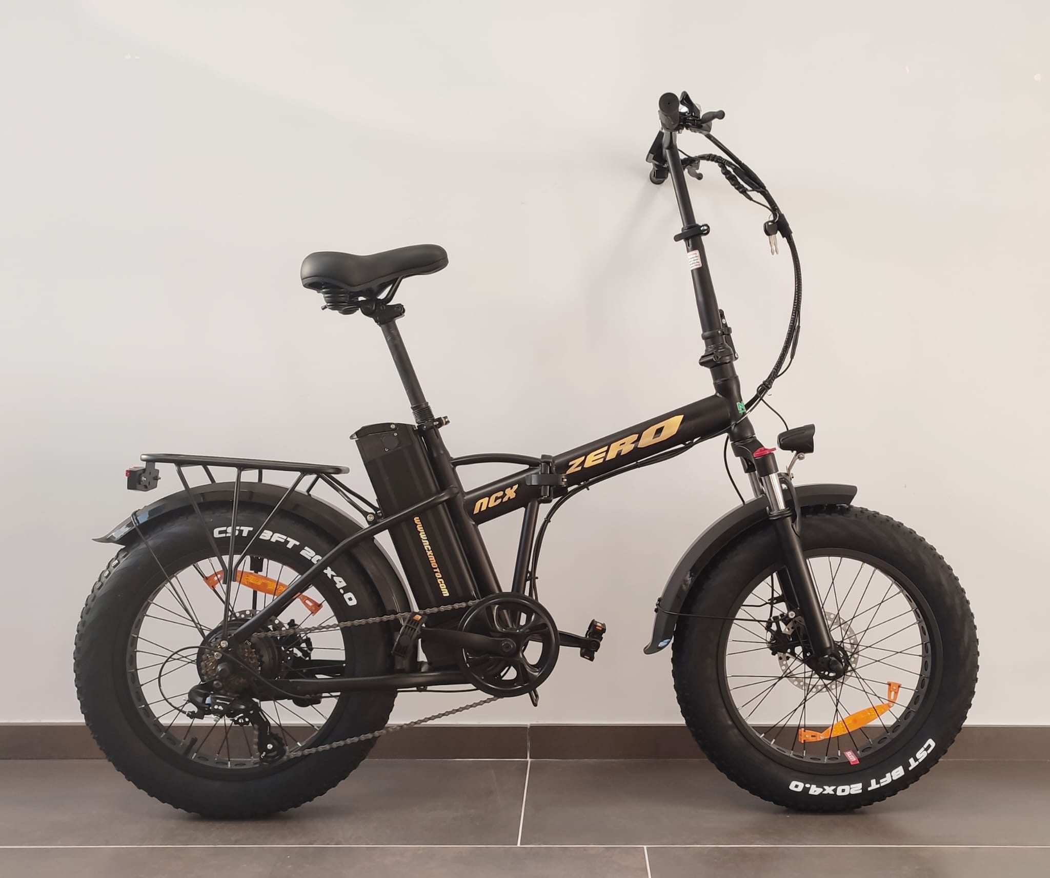 Bicicletta  Elettrica Zero pro 250w 36v Ruote 20" Sport Design