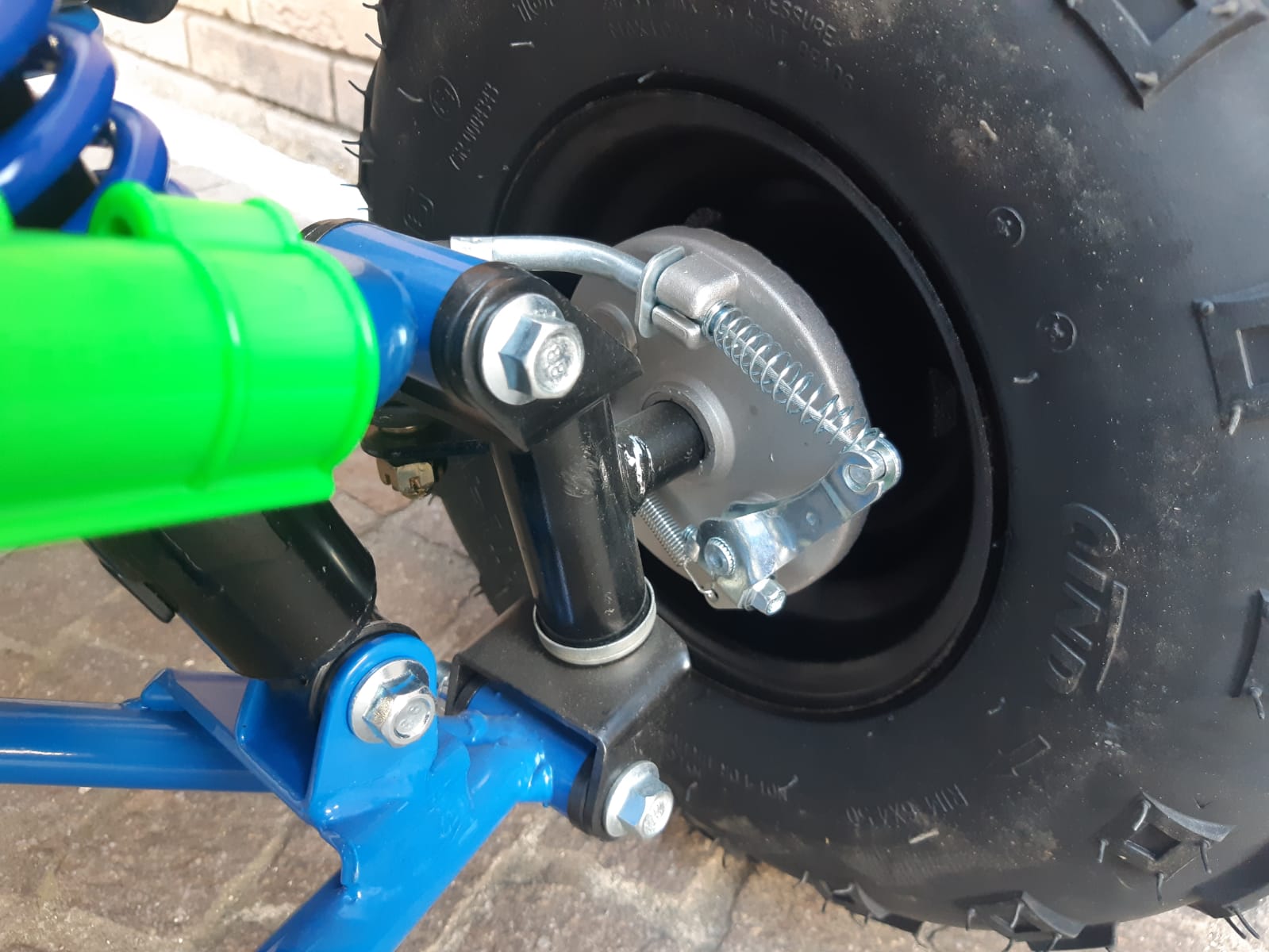 Quad Tracker 125cc Ruota 7