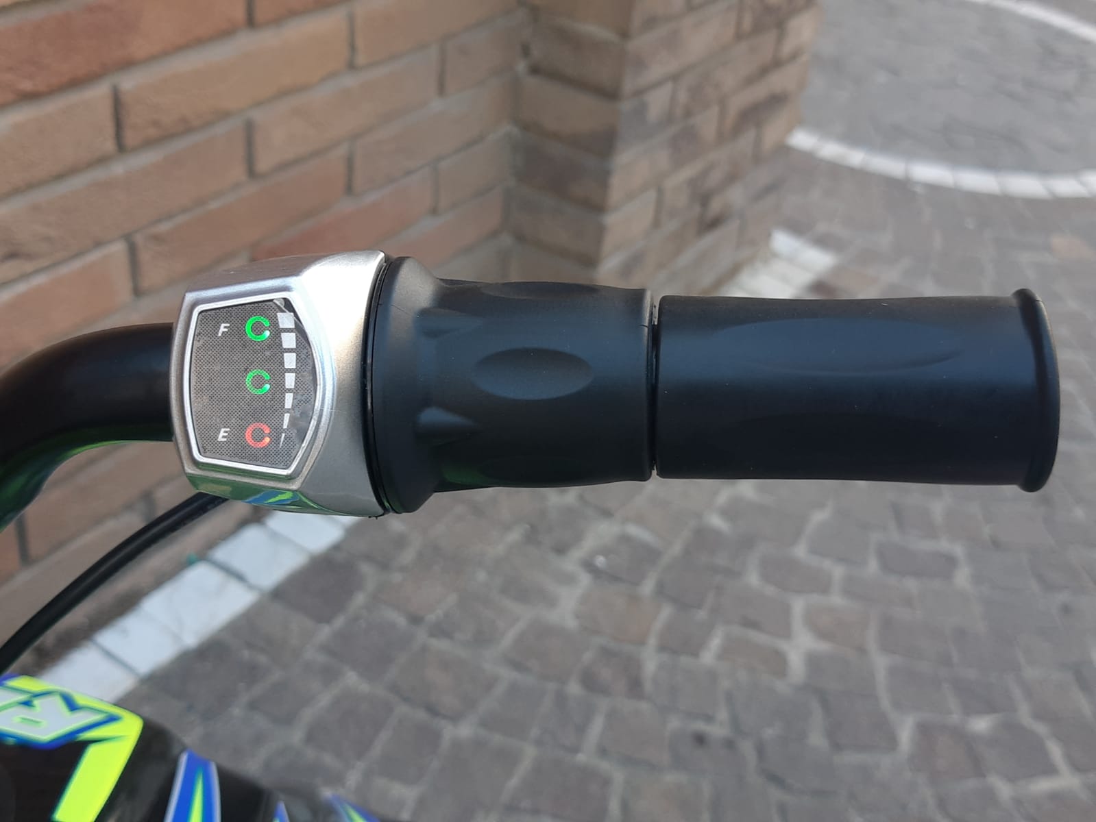 Mini Quad Rush 350Watt Ruota 6 LED