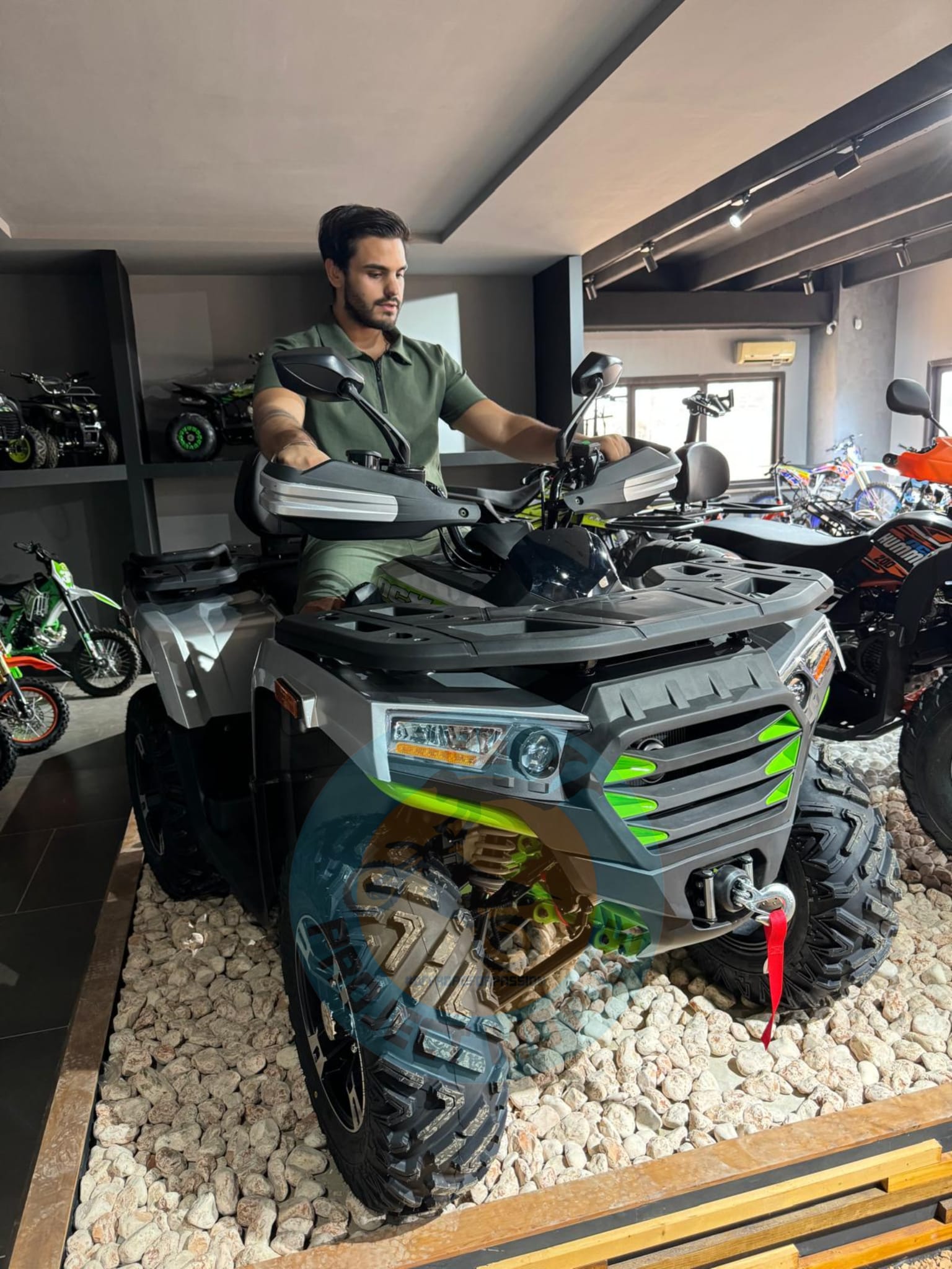 Quad Maxi Mammoth 300cc Ruote 12 - TARGABILE