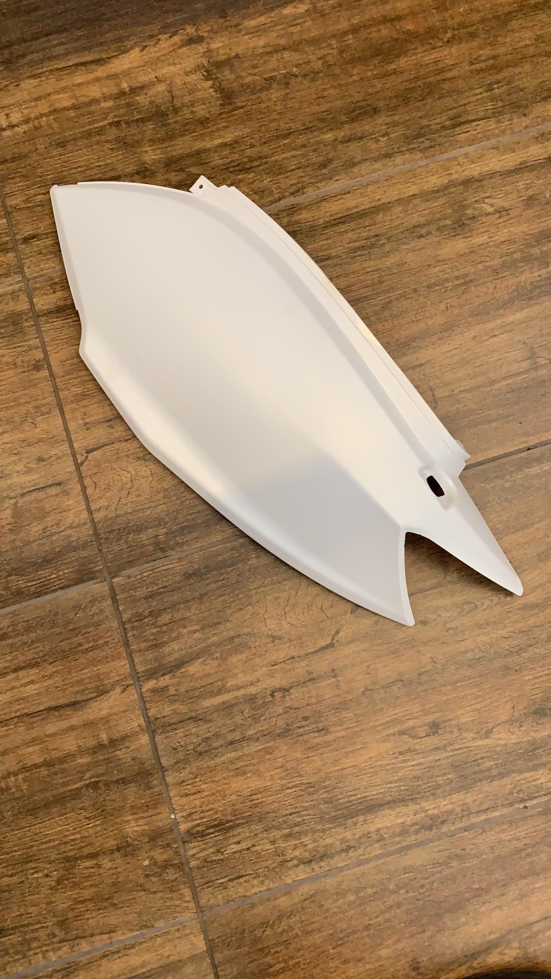 PLASTICA POSTERIORE SINISTRA BIANCA NERA GRIGIA -SCOOTER ELETTRICO SKY II REVENGE