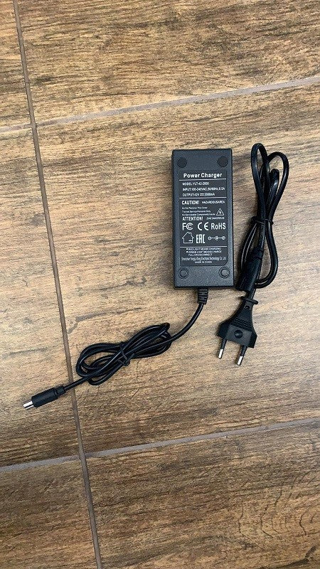 CARICA BATTERIE LITIO 36V PER MONOPATTINO ELETTRICO XPRO 350W/500W 7.8AH 36v