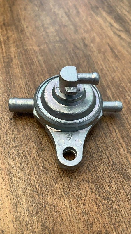 RUBINETTO BENZINA A POLMONE PER QUAD KAYO AY70 AU180