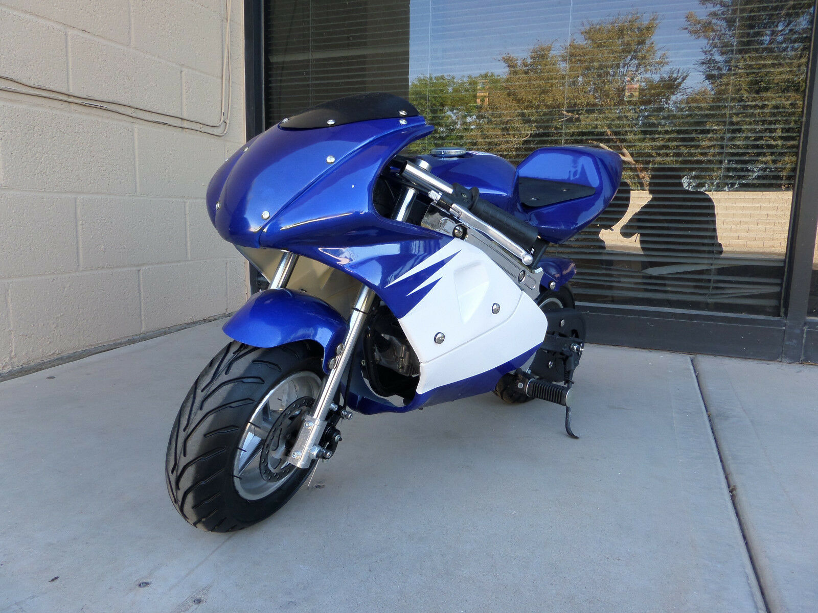 Minimoto Da Strada GP1 50cc Ruote 6