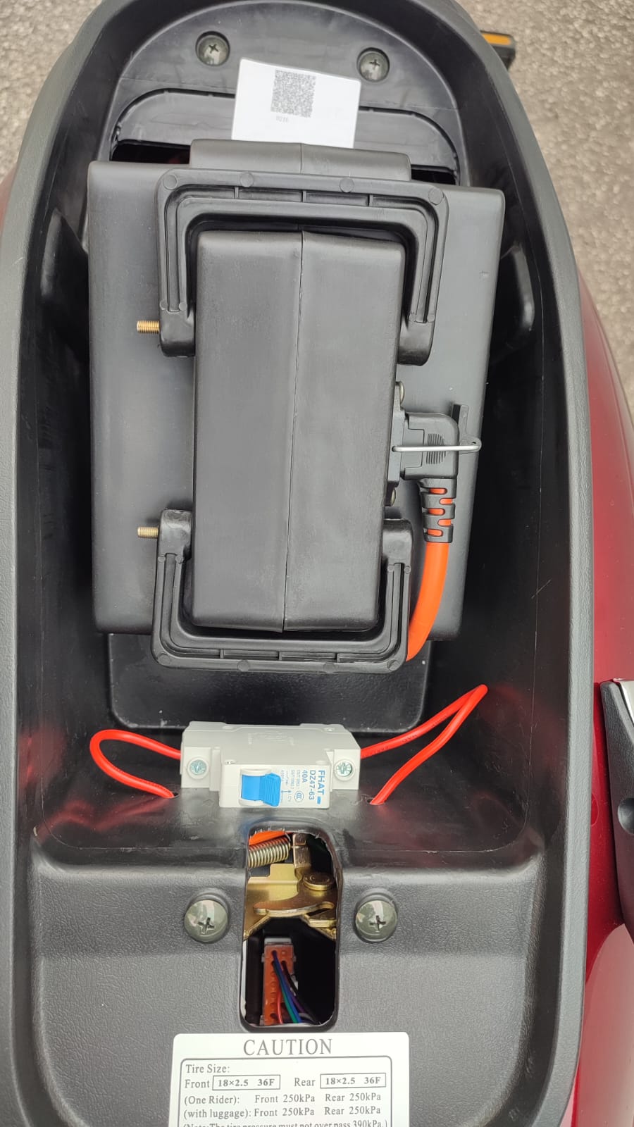 Scooter Elettrico X-TECH 1250W 48V 20AH - TARGABILE