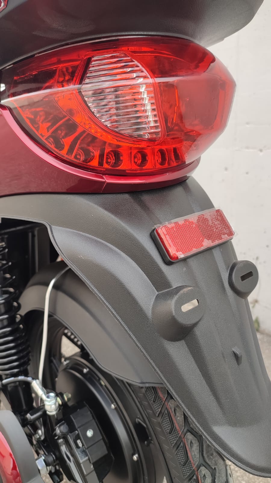 Scooter Elettrico X-TECH 1250W 48V 20AH - TARGABILE