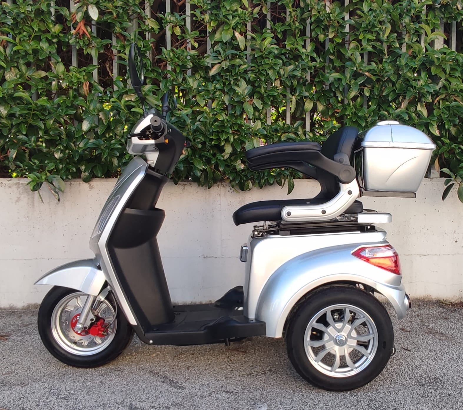 Scooter Elettrico 1000 Watt 60V 3 Ruote - Targabile