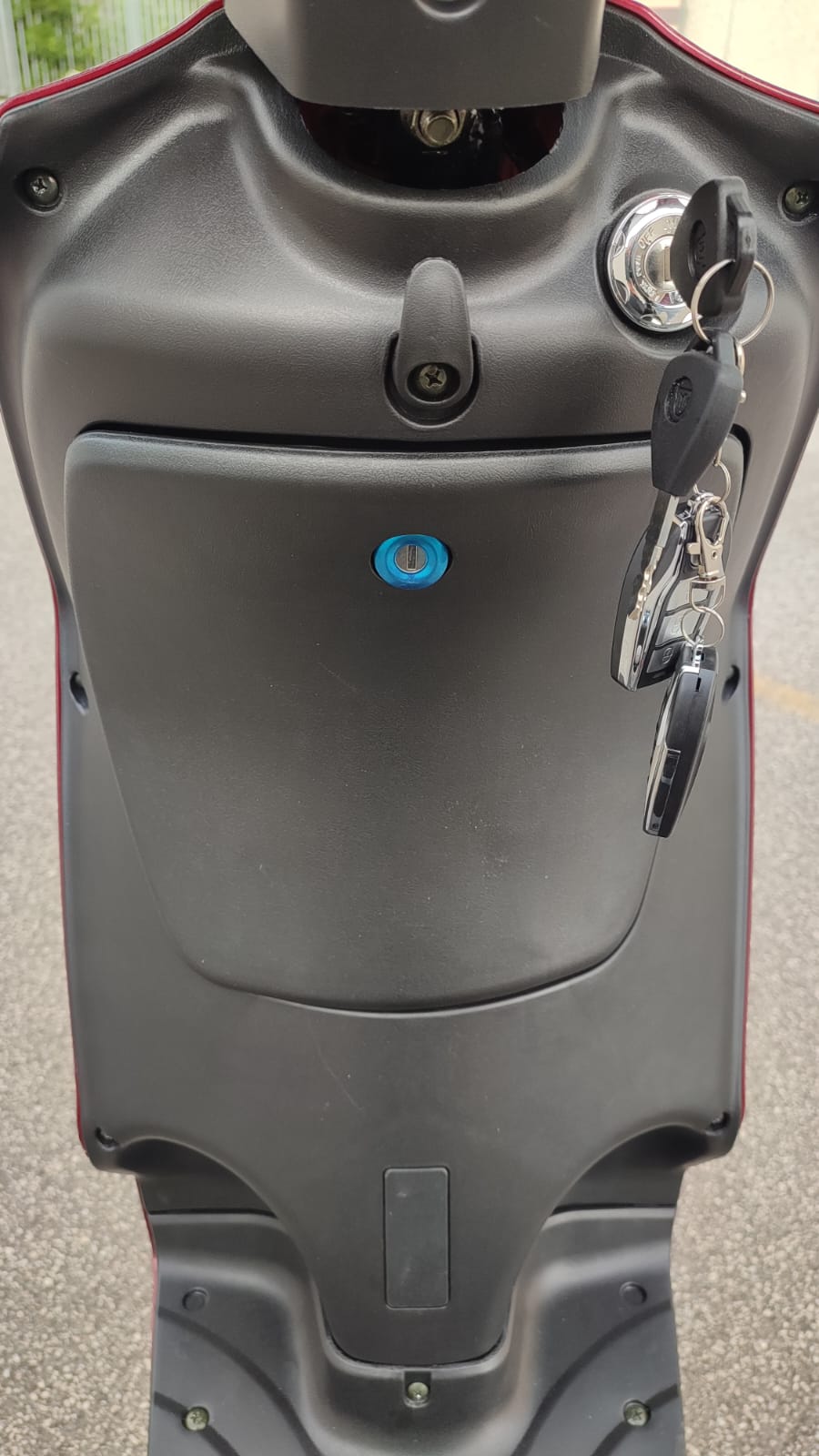 Scooter Elettrico X-TECH 1250W 48V 20AH - TARGABILE